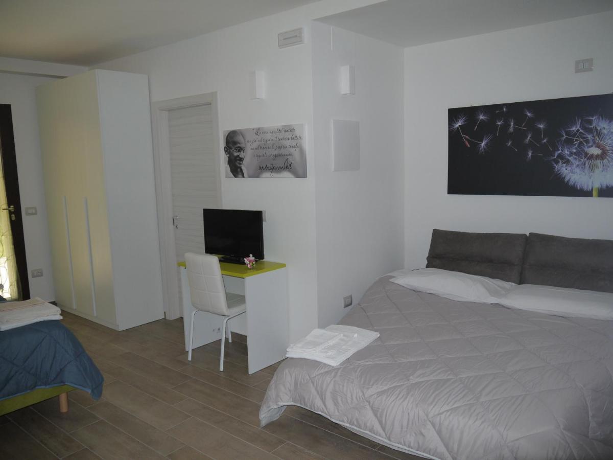 לינה וארוחת בוקר Montefiore Conca "Cara Pace" In Collina Per Famiglie מראה חיצוני תמונה